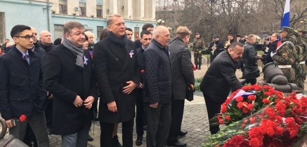 Делегация Мособлдумы приняла участие в торжественных мероприятиях в Симферополе, посвященных Дню воссоединения Крыма с Россией