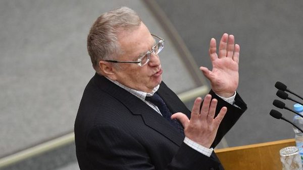Жириновский извинился перед депутатами Госдумы от МО