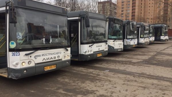 Дополнительные автобусные маршруты запустят в Подольске до кладбищ 16 апреля