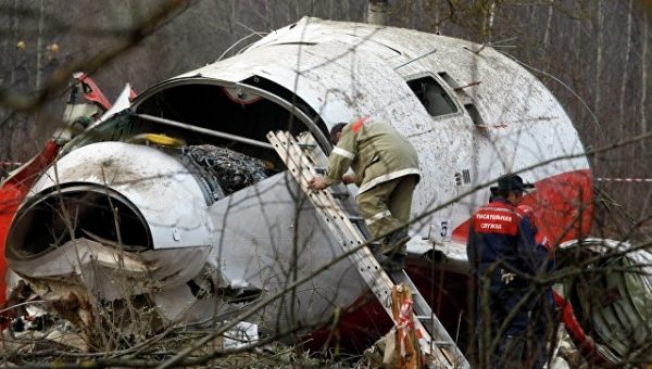 Польша вновь обвинила российских диспетчеров в смоленской трагедии