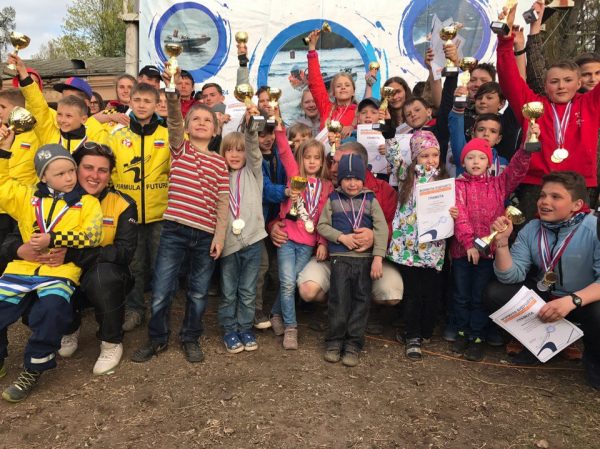 Всероссийские соревнования по водно-моторному спорту в классе «Формула Будущего» 