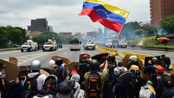 В Каракасе прошла самая массовая акция оппозиции с начала протестов