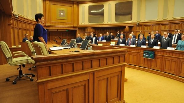 Инициативу Мособлдумы об освобождении от уплаты налогов на соцвыплаты направят в Госдуму