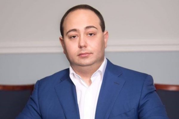 Глава Химок Дмитрий Волошин попросил надбавку к зарплате