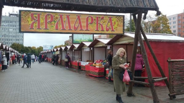 Полсотни предпринимателей и фермеров представили товары на ярмарке «Ценопад» в Ивантеевке