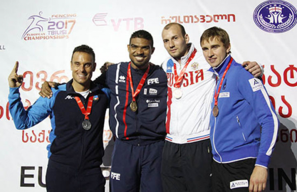 Подмосковные спортсмены выиграли полный комплект медалей на чемпионате Европы по фехтованию