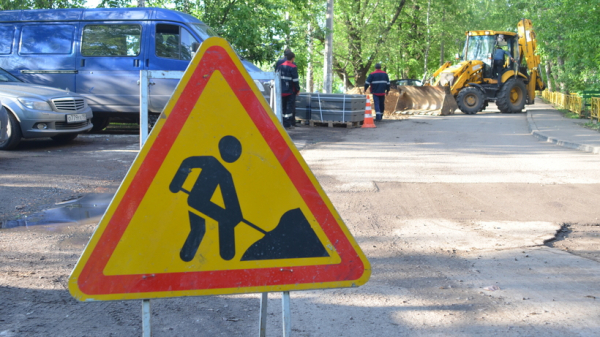 Почти 3,5 тыс. ям ликвидировали на дорогах Одинцовского района с начала сезона