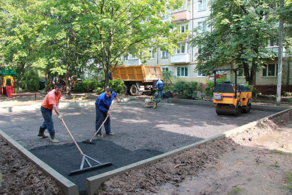 В Правительстве Московской области обсудили реализацию годовой программы по комплексному благоустройству дворовых территорий