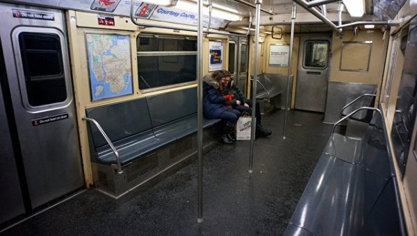 В Нью-Йорке станция метро Всемирного торгового центра возобновила работу