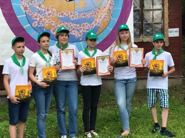Минэкологии: участники слета юных экологов получили в подарок экологические сказки