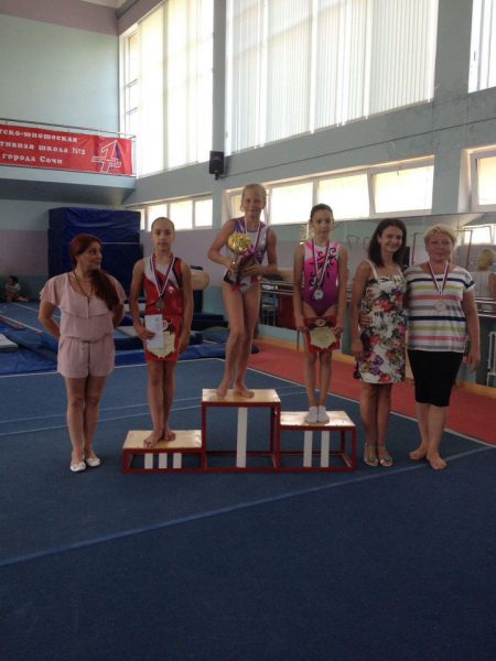 Подмосковные гимнастки завоевали три серебряных и бронзовую медали на Всероссийских соревнованиях