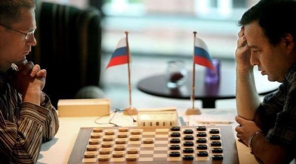 Спортсмен из Королева стал победителем на чемпионате России по русским шашкам