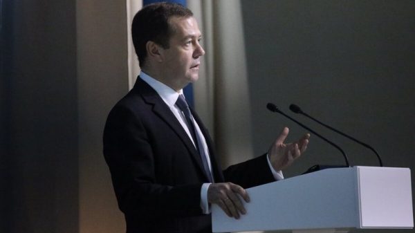 Медведев открыл чемпионат РФ по легкой атлетике в Подмосковье