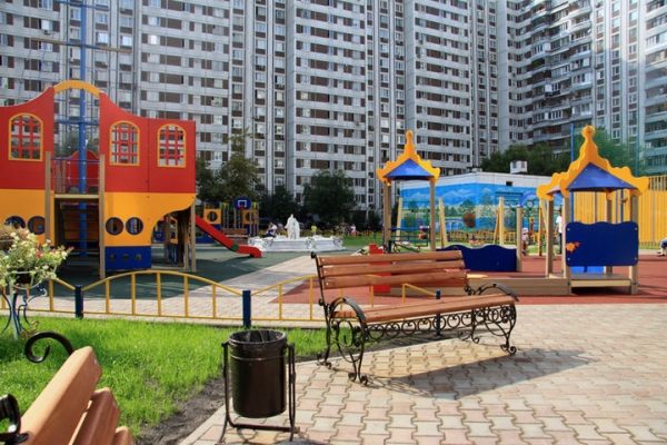 400 дворов комплексно благоустроено в Московской области  с начала года