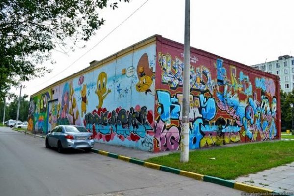 Конкурс по оформлению подъездов граффити пройдет в Химках