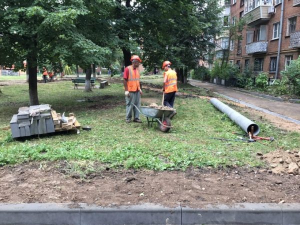 Активисты ОНФ проверили благоустройство городской среды Дедовска