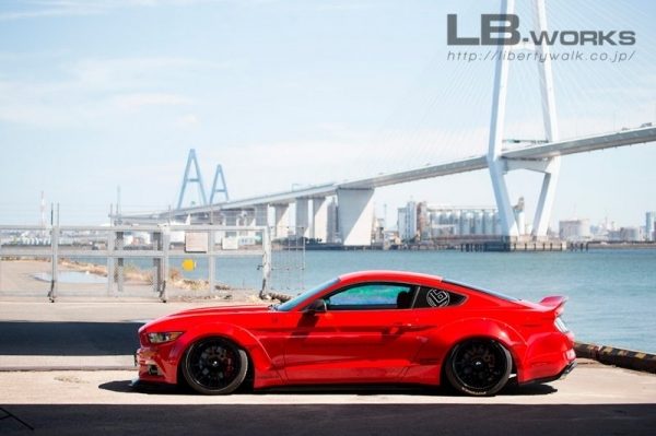 Liberty Walk раскрыли подробности о своём новом Ford Mustang