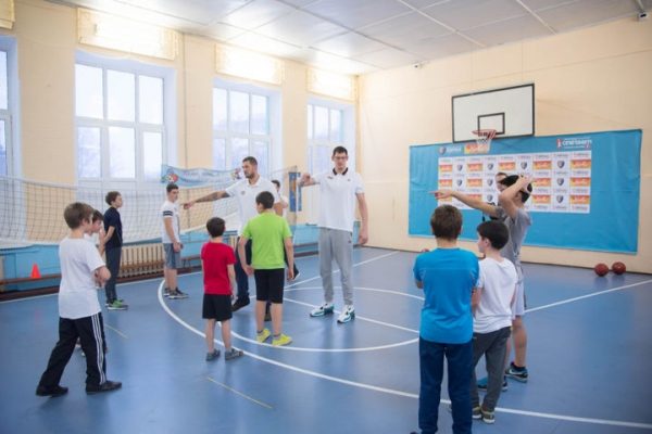 БК «Химки» научит баскетболу детей с инвалидностью 