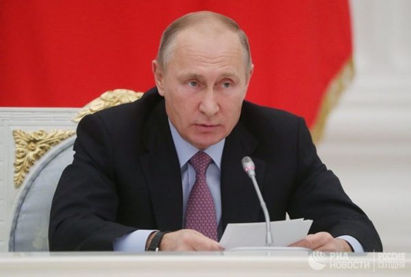 Владимир Путин предложил меры, направленные на укрепление института семьи