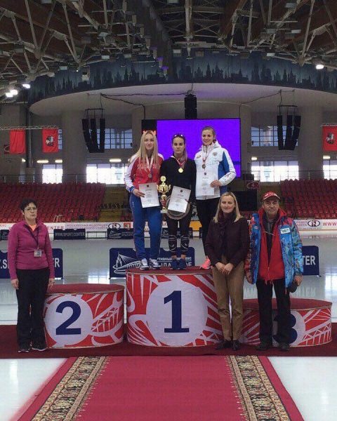 Подмосковные спортсменки выиграли серебряную и бронзовую медали на Всероссийских соревнованиях по конькобежному спорту