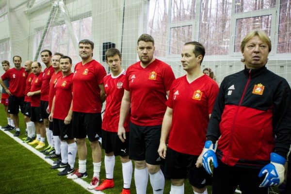 Правительство Московской области выиграло в футбол команду Эмира Кустурицы