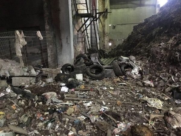 Минэкологии оштрафовало компанию за 8-метровые навалы мусора в Одинцово
