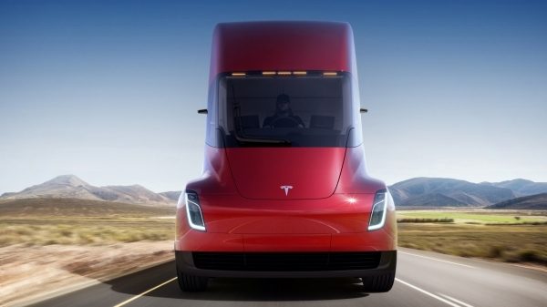 Запас хода Tesla Semi составит до 800 км