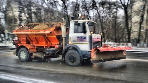 Коммунальные службы в Котельниках работают в усиленном режиме в связи со снегопадом