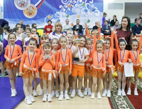 19 медалей Московского областного фестиваля завоевали химкинские черлидеры 