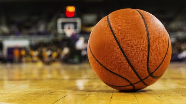 Первенство области по баскетболу: с переменным успехом