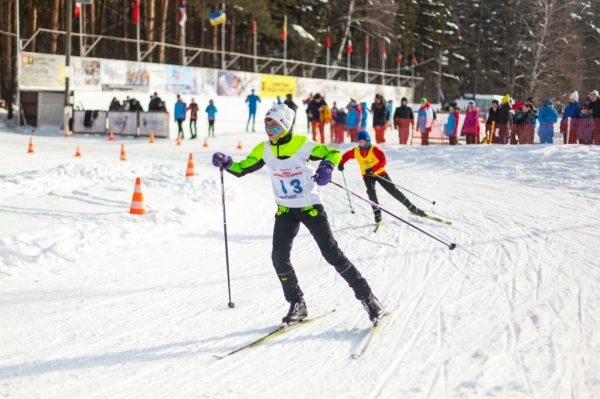 1200 лыжников вышли на старт соревнований на призы Анфисы Резцовой в Химках