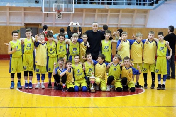 Баскетболисты химкинской СШОР №1 - победители Первенства области    