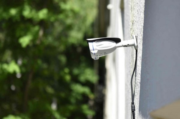 Более 300 камер появится на подъездах домов в Химках в этом году