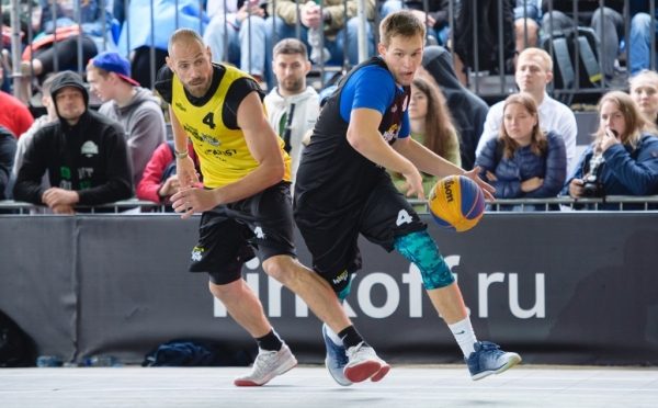 Химкинские баскетболисты стали призерами стритбольного турнира в Эстонии