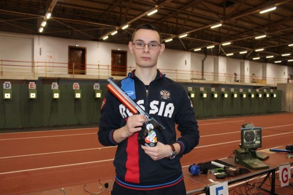 Спортсмен из Подмосковья завоевал золотую медаль на первенстве РФ по стрельбе