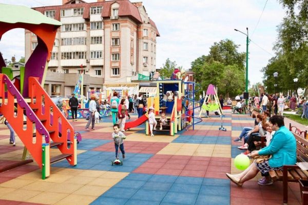 Более 600 дворов комплексно благоустроено в Московской области с начала 2018 года   