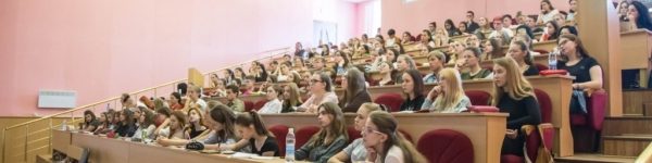 Никита Высоцкий провел лекцию для студентов в Химках
 