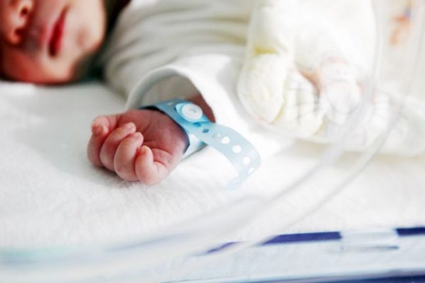 Подмосковные врачи помогли родить ребенка пациентке с тяжелой патологией