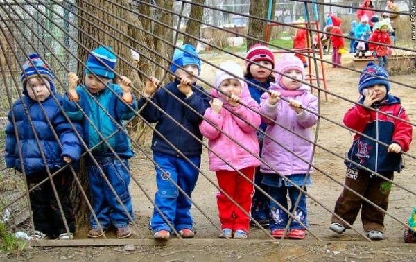 Очередь в детские сады в Химках стала виртуальной">  