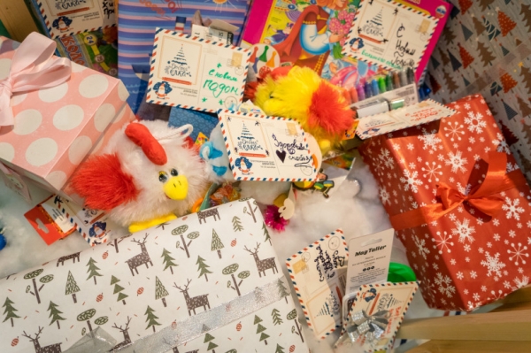 Жители Химок могут передать подарки к Новому году воспитанникам детских домов до 25 декабря