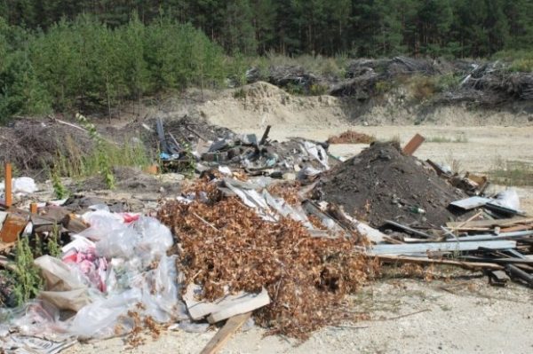 Компанию в Подольске оштрафовали на 100 тыс руб за размещение отходов производства на сельхозземле