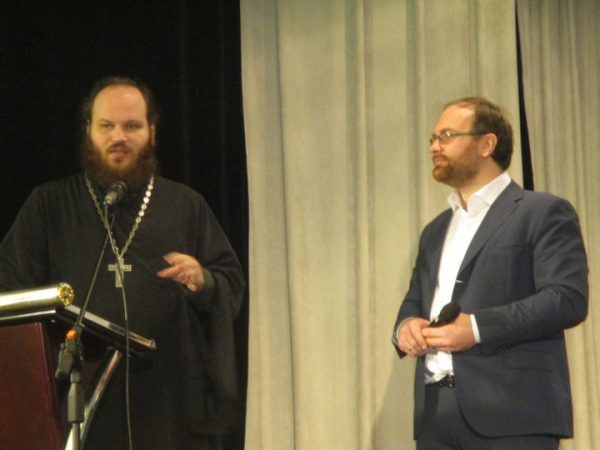 Православные священники напомнили журналистам об ответственности СМИ 