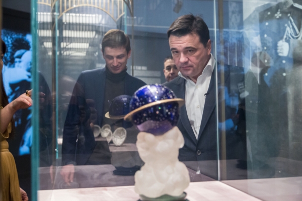 Андрей Воробьев посетил выставку «Стиль Фаберже. Превосходство вне времени» в Истре