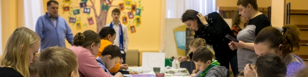 Мастер-класс по живописи для детей-инвалидов провели в Химках
 