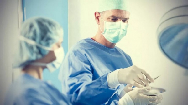 В Подмосковье врачи провели сложную операцию по замене участка мочеточника  у пациента