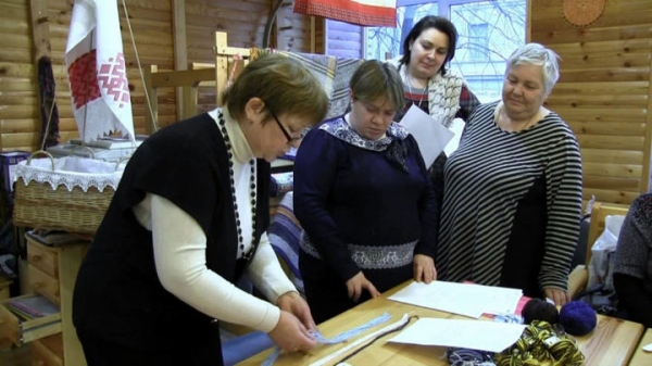 17 апреля для жителей города Химки состоится бесплатный мастер-класс по технике вязания ажурных шарфов