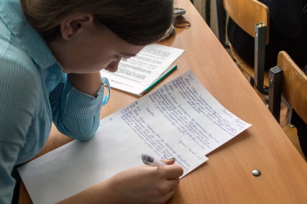 Химкинские девятиклассники написали ОГЭ по четырем предметам