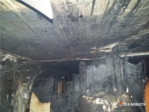 Пожар в доме-долгожителе потушили спасатели