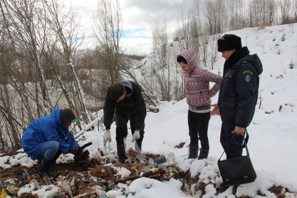 Общественные инспекторы минэкологии пресекли разрастание свалки в Клинском районе