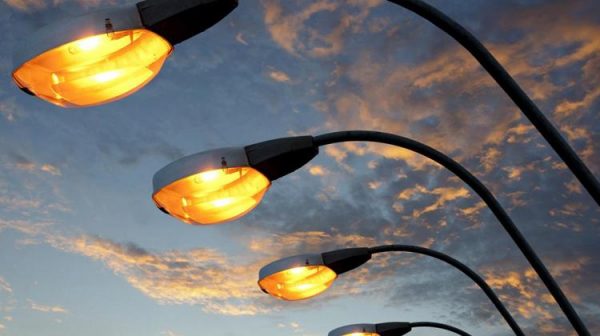 Уличное освещение появится у школьного стадиона в Подольске к концу года